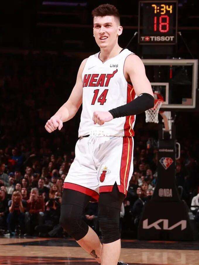 放弃900万！托马斯600万签约篮网，“疯狂”抉择背后什么是真相？