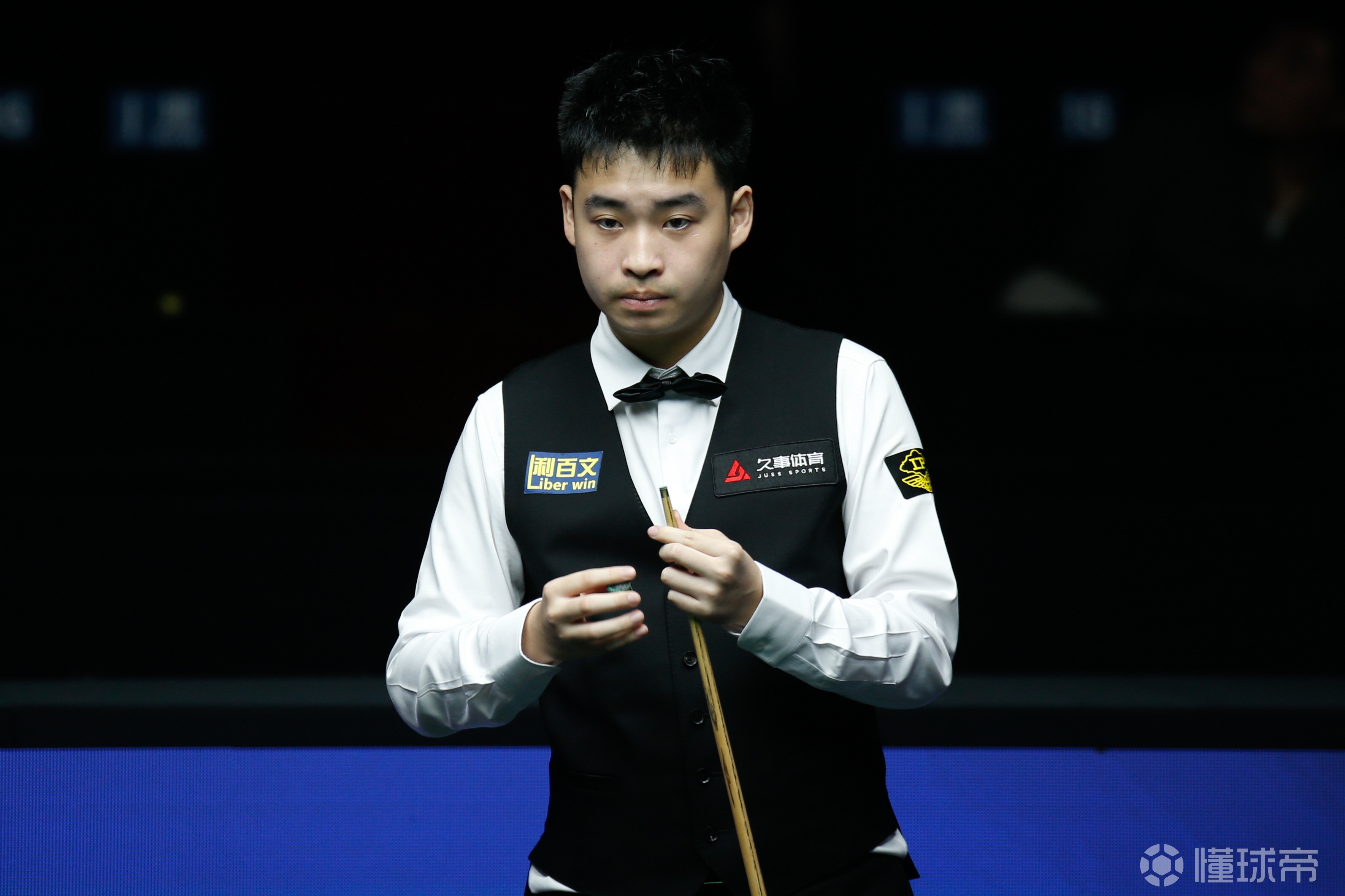 首枚金牌的 首枚金牌的