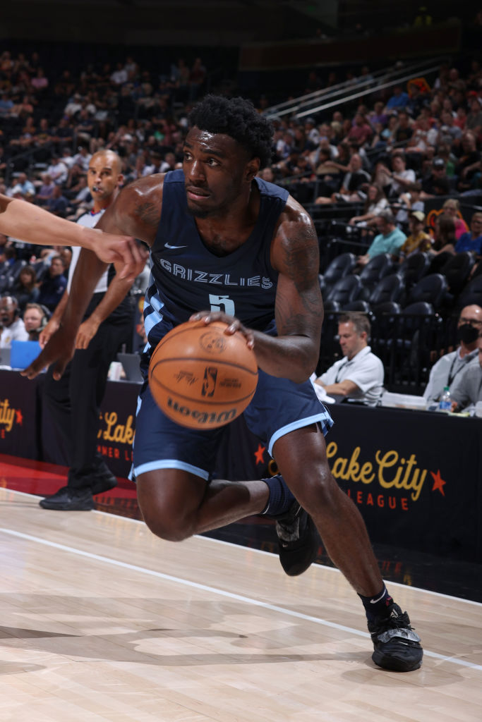 更需要不断 更需要不断