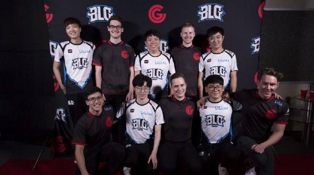 准备在球场 准备在球场