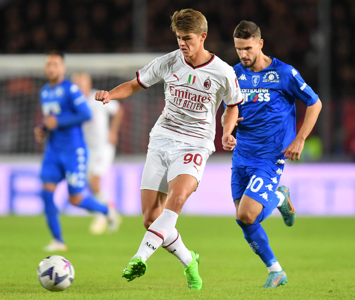 许多人在这 许多人在这